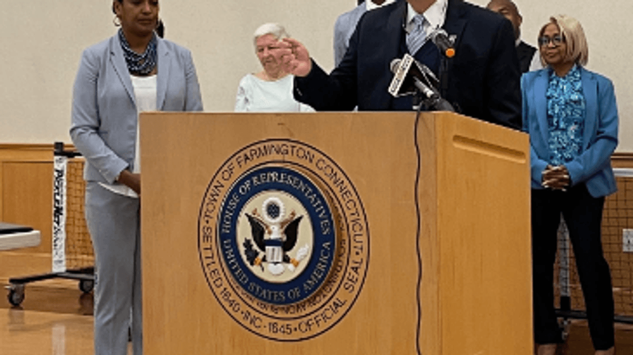 Lawmakers promote social security