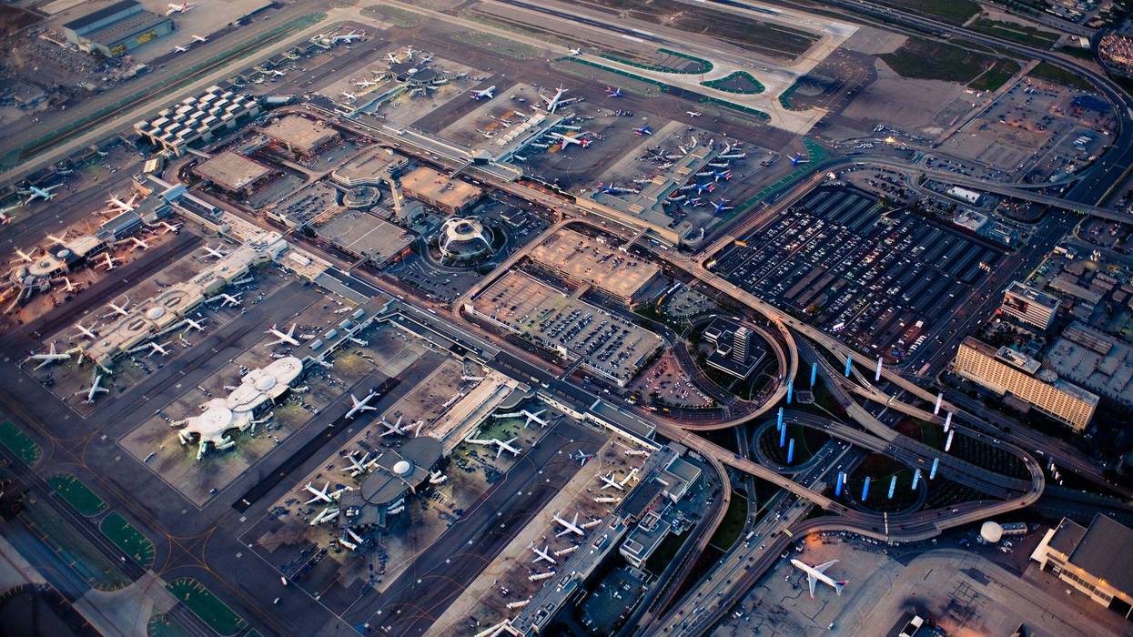 LAX