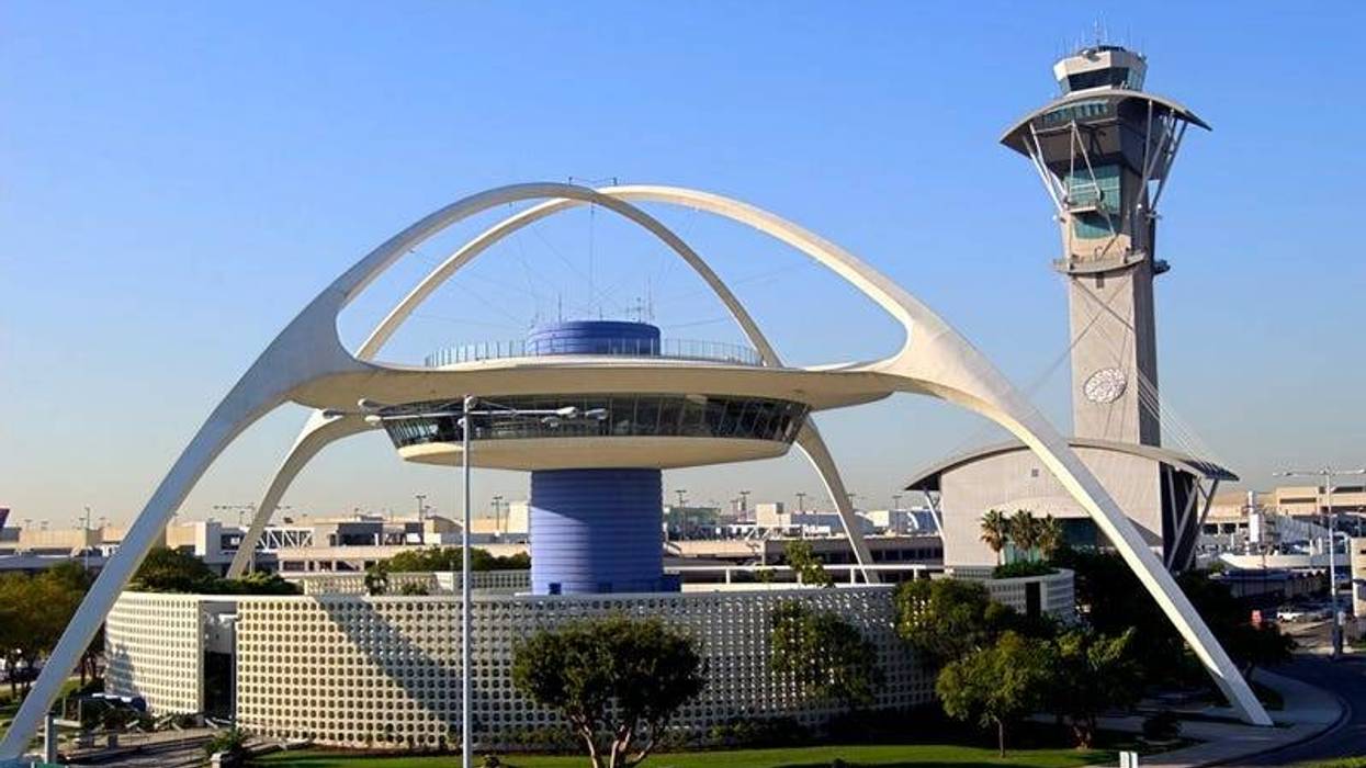 LAX