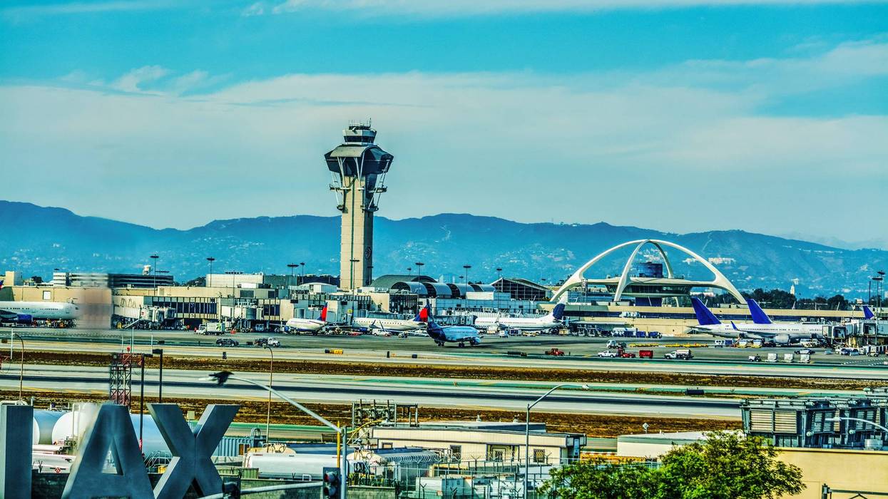 LAX