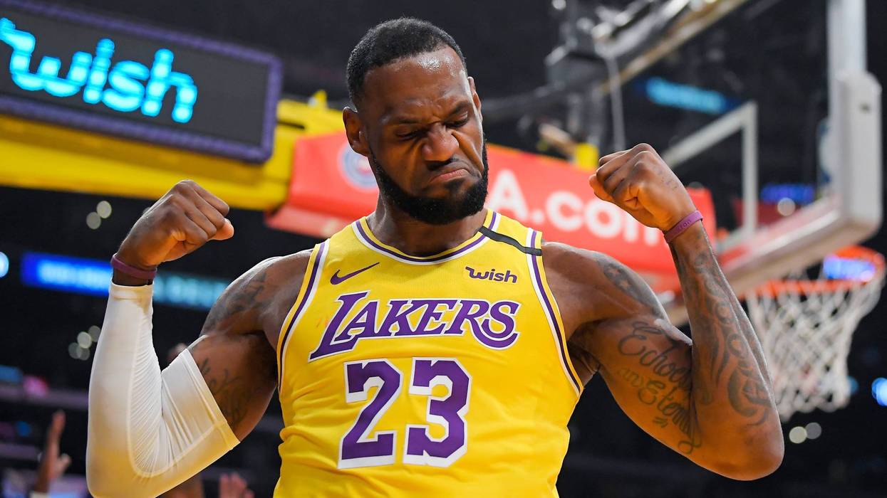 LEBRON JAMES 61