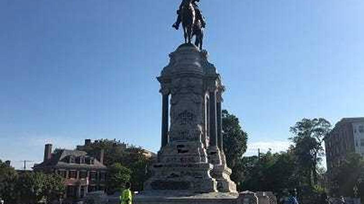 Lee Monument
