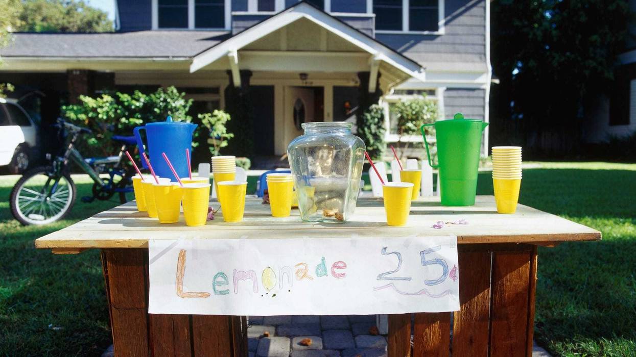 Lemonade stand - stock photo