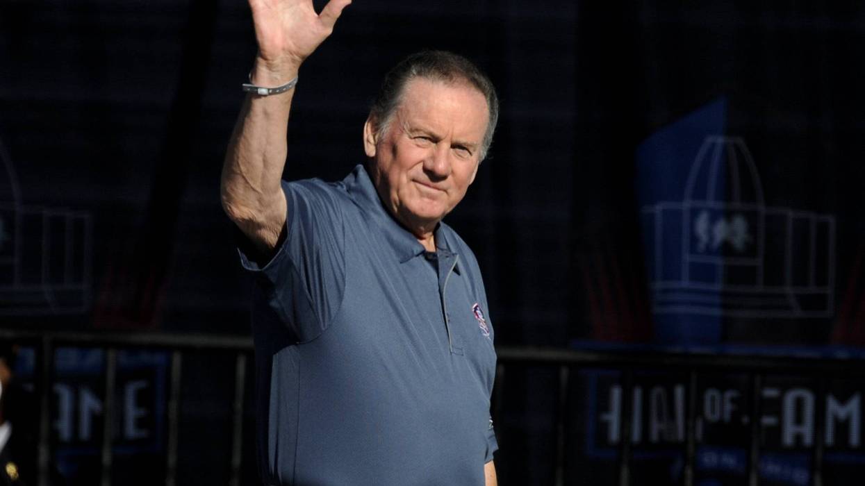 Len Dawson of the Kansas City Chiefs greets fans before the Class of 2008 Pro Football Hall of Fame Enshrinement Ceremony