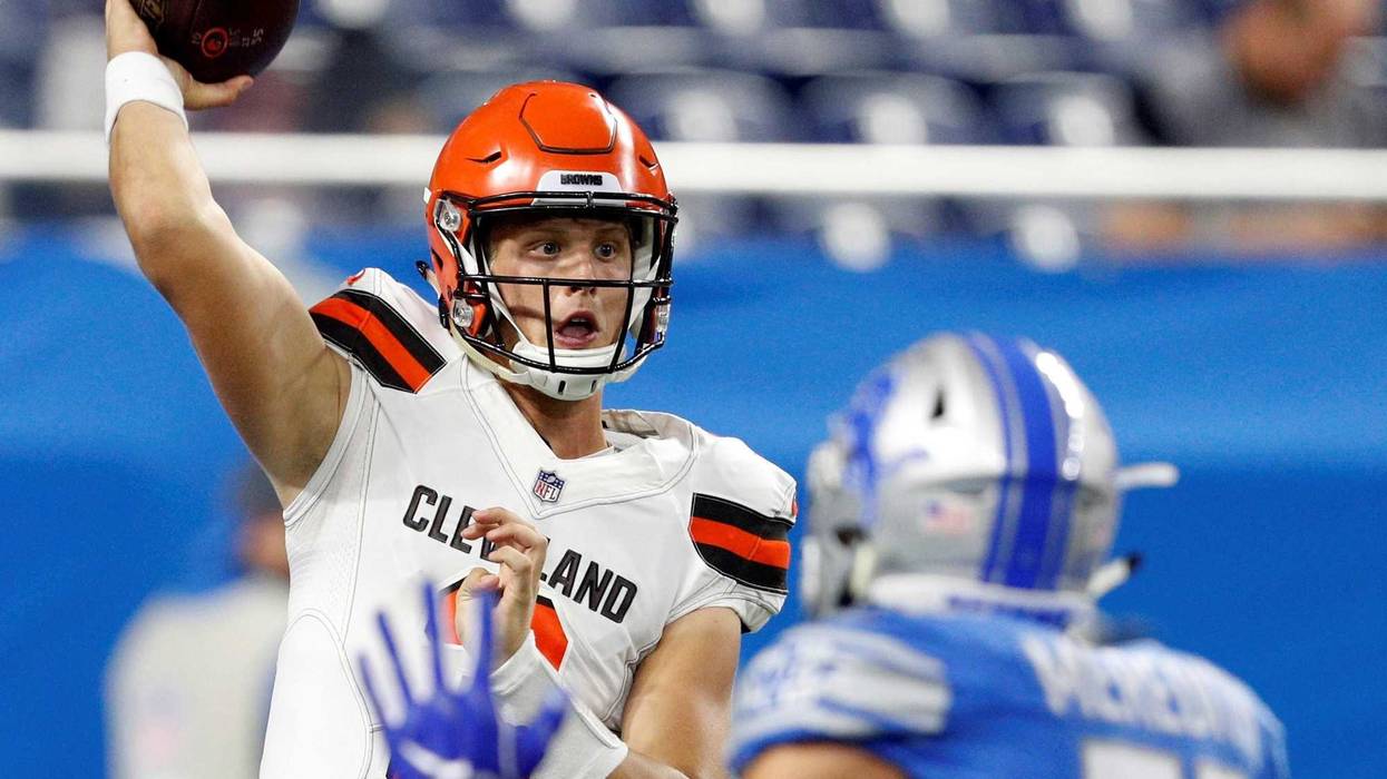 leveland Browns quarterback Brogan Roback (3) passes the ball against Detroit Lions linebacker Chad Meredith (59) during the fourth quarter at Ford Field.