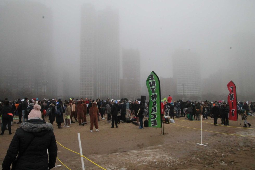 Line up for polar plunge