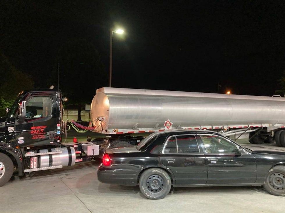 Lines are popping up gas stations across metro Atlanta as the Colonial pipeline shutdown continues.