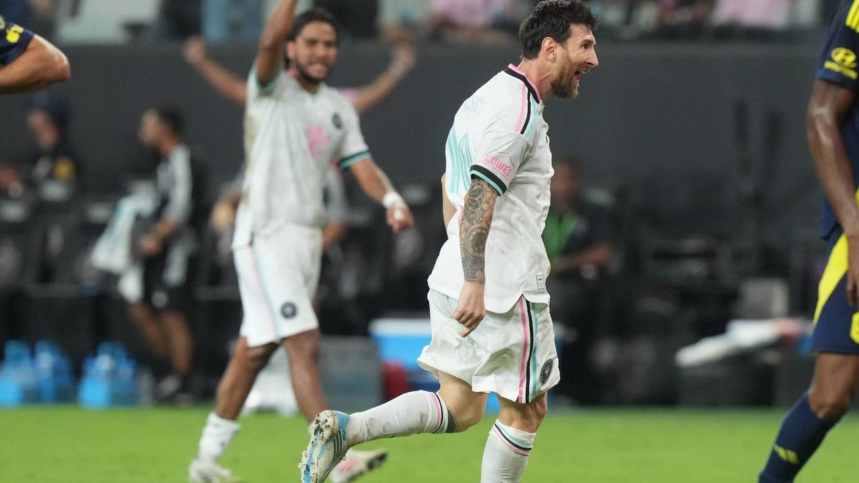 LIONEL MESSI 1432