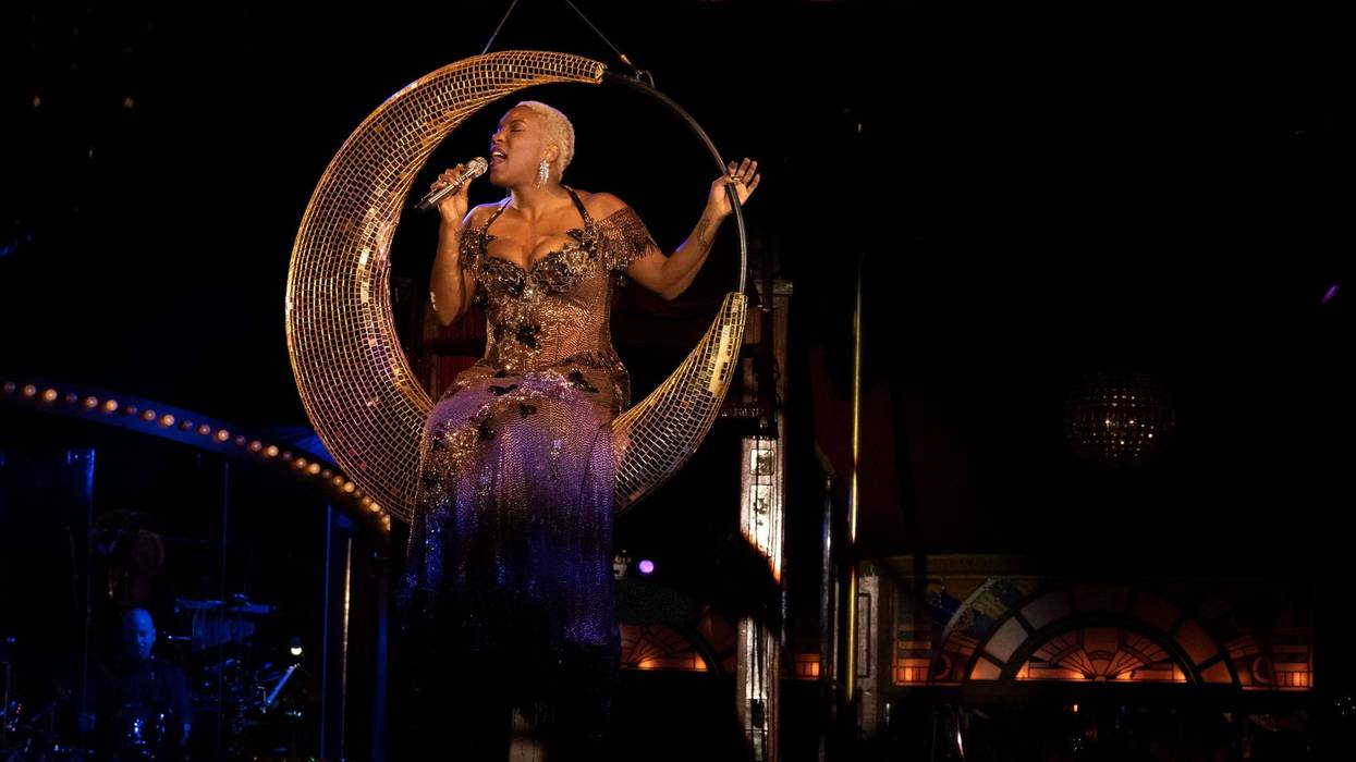 Liv Warfield