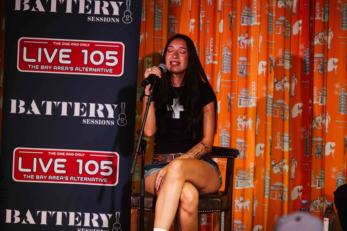 LIVE 105 Studio Session with Julia Wolf