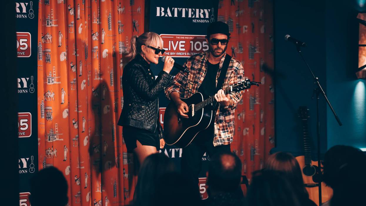 LIVE 105 Studio Session with Metric