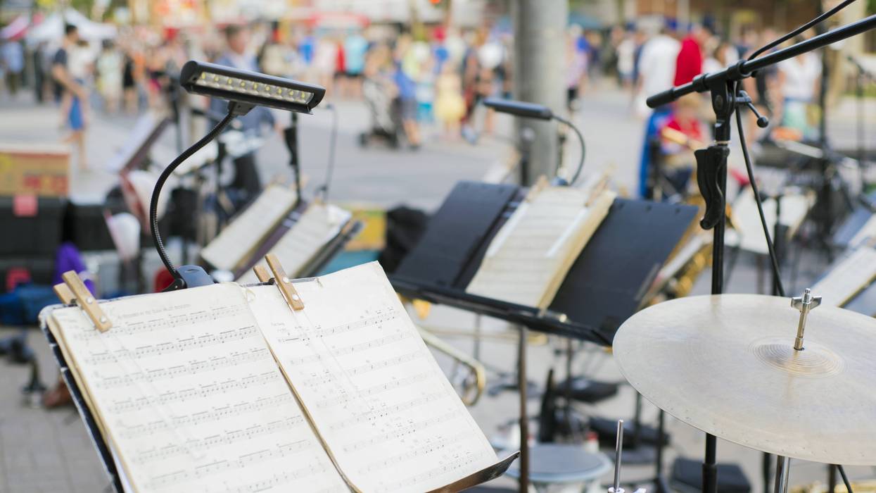 Live jazz and more than 100 vendors will fill the intersection of Selby Avenue and Milton Street.