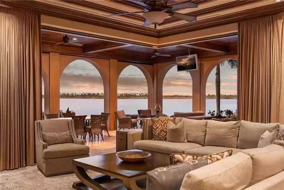 Living room of Santana