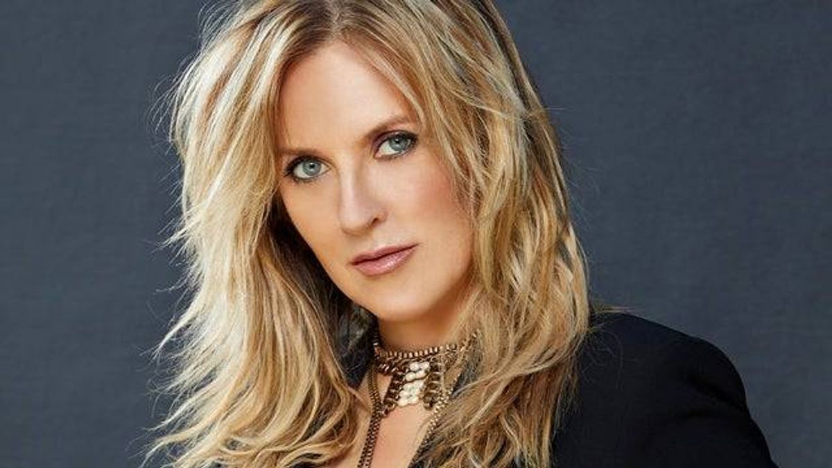 Liz Phair at The Salt Shed