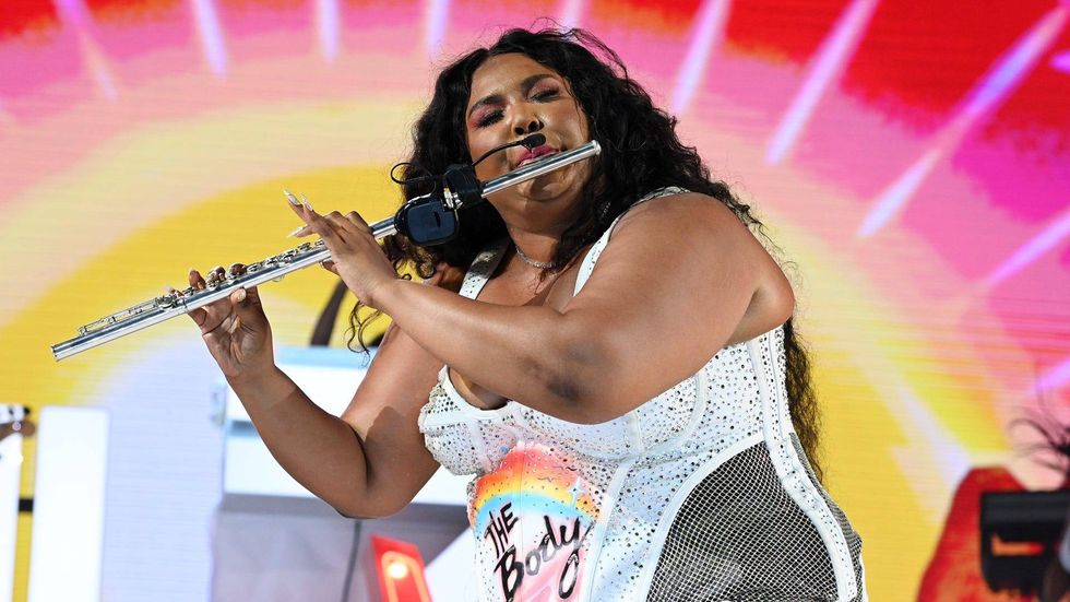 Lizzo moved to tears by sweet Christmas wish from legendary flutist James Galway