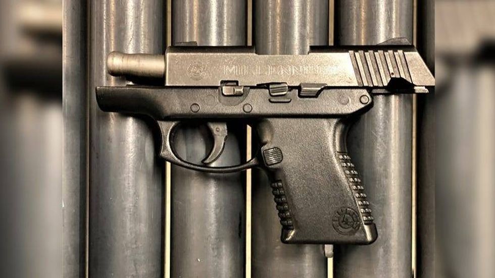 loaded handgun detected by a TSA officer at Philadelphia International Airport