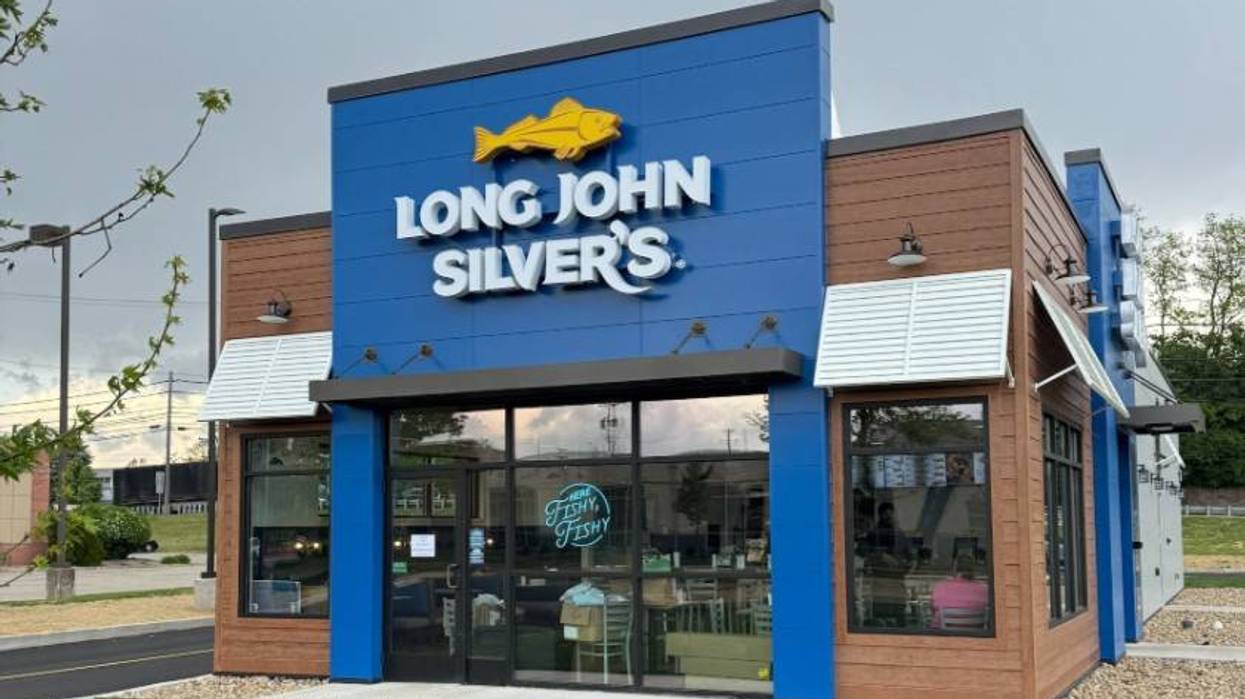 Newly rebuilt Pittsburgh Long John Silver's reopens