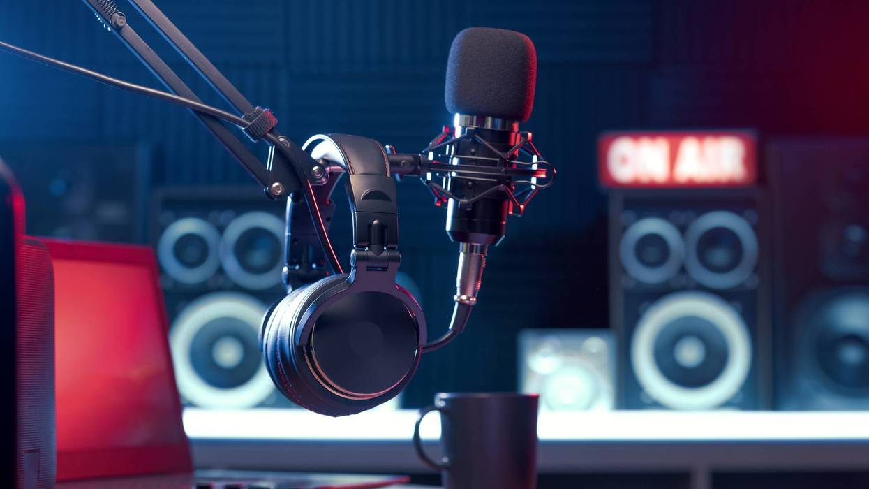 Long time Twin Cities broadcaster Tom Barnard sharing his story after being diagnosed with Alzheimer's.