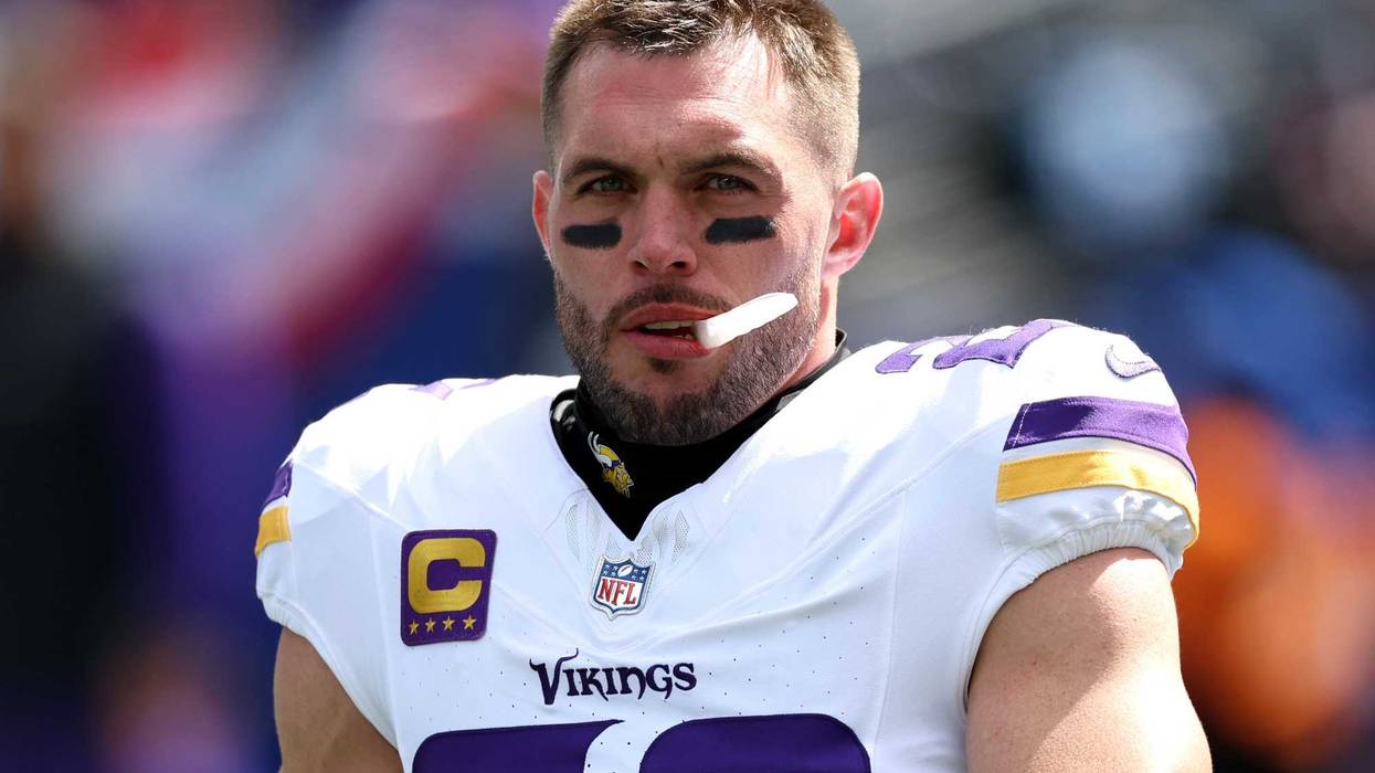 Longtime Viking safety Harrison Smith has agreed with the team to return for a 14th season.