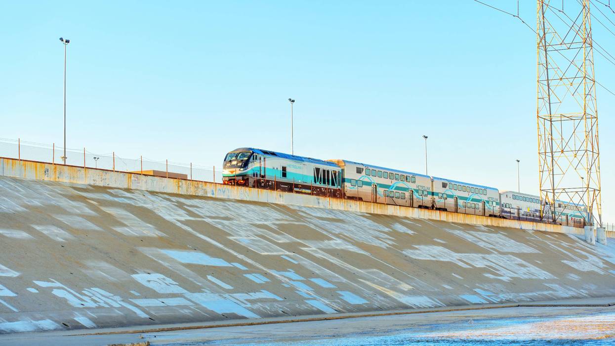 Los Angeles, California – January 21, 2023: Close-up of the Metrolink train traveling along the LA River