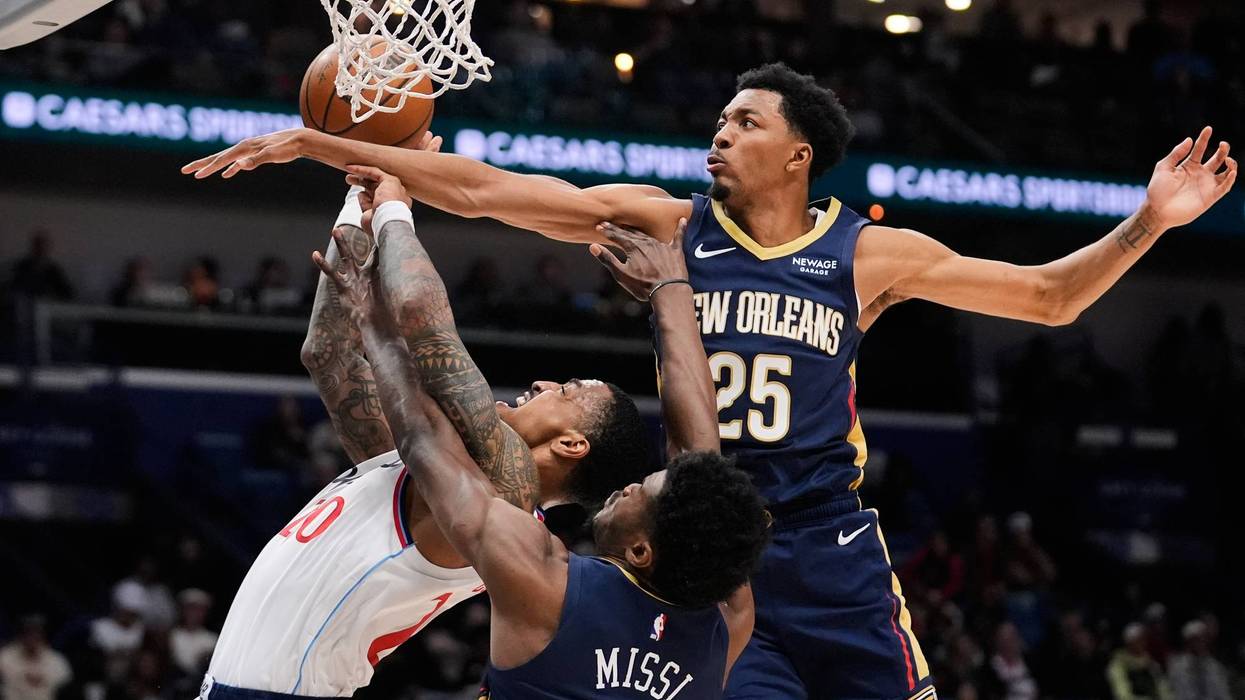 Bey scores 25 points and Murphy 23 to pace Pelicans in win over Clippers
