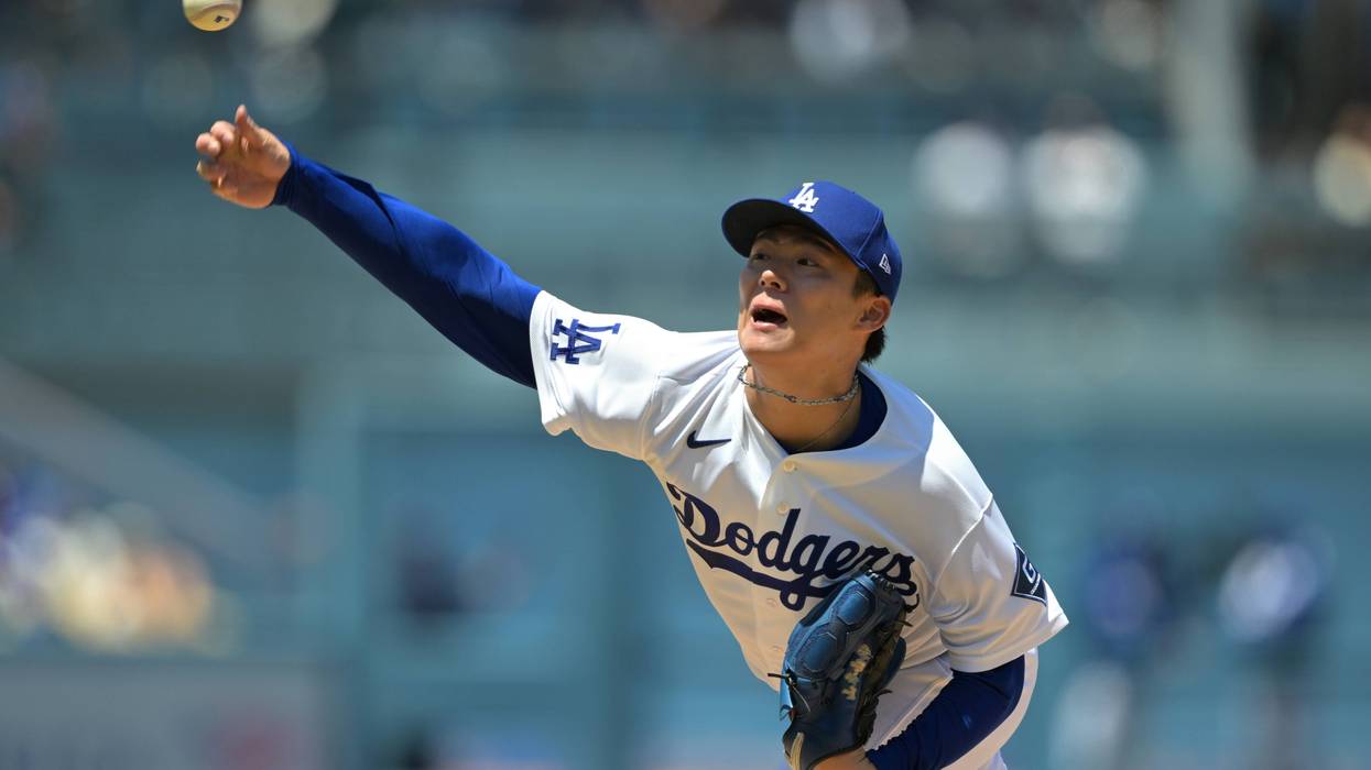 Yoshinobu Yamamoto strikes out 10 as Dodgers take series from Phillies with 9-1 win