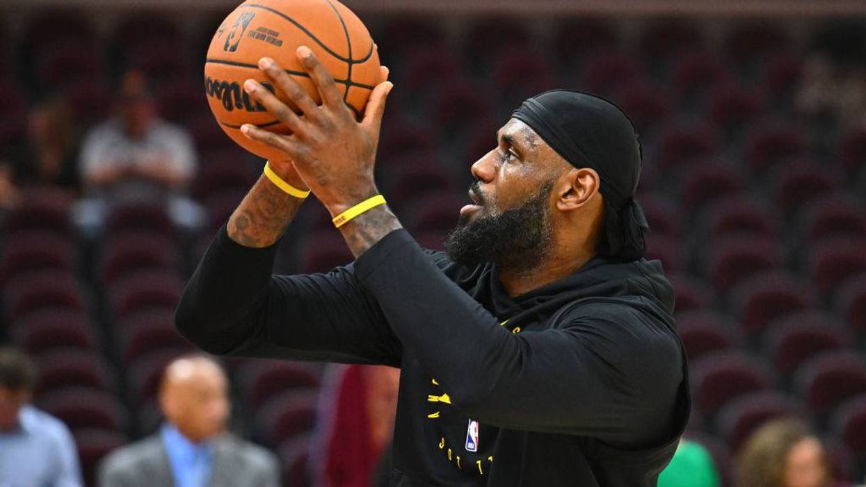 Los Angeles Lakers v Cleveland Cavaliers
