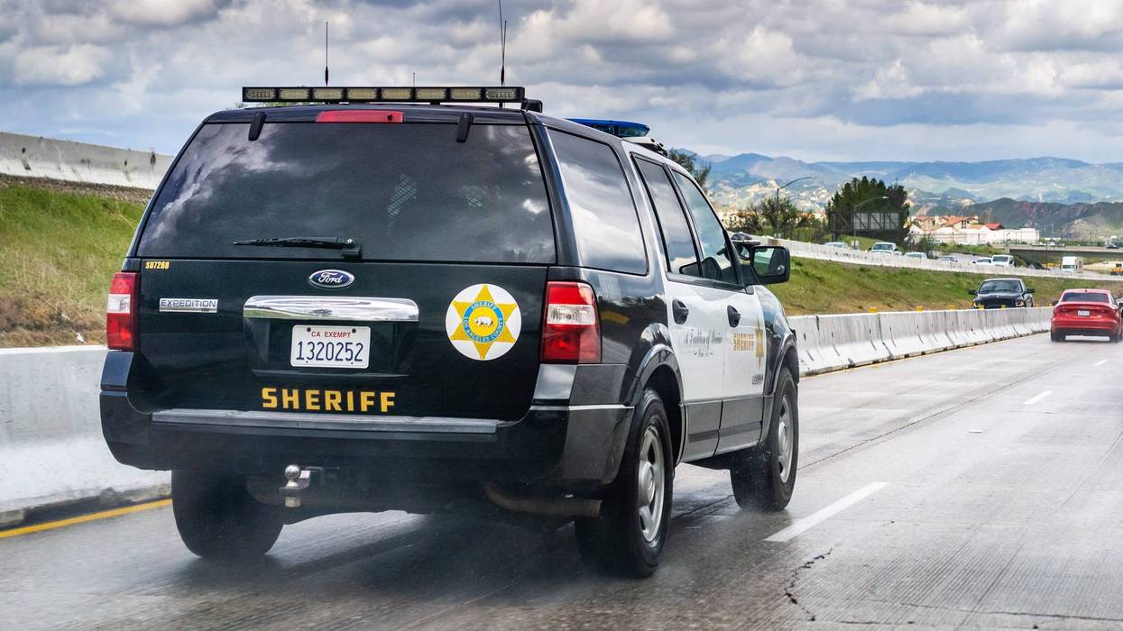 los angeles sheriff suv