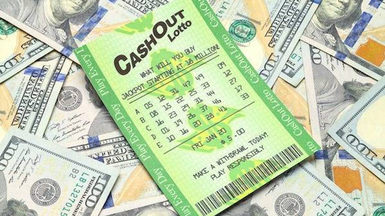 Lottery ticket with cash payout