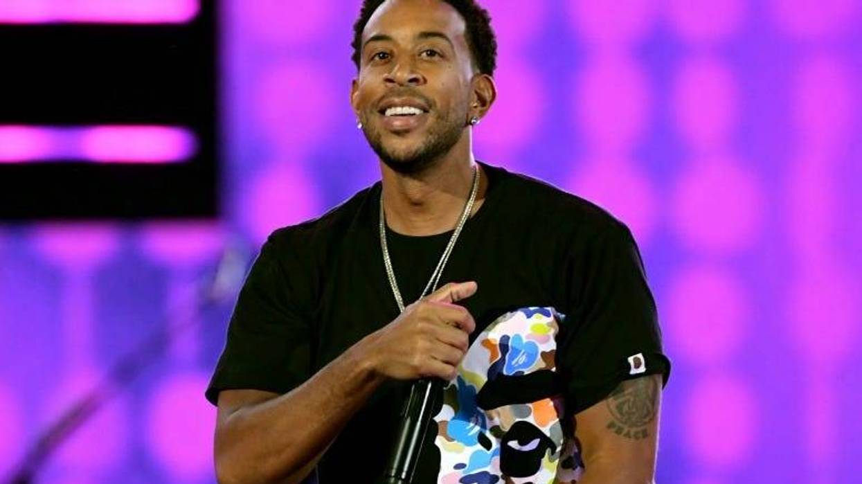Ludacris speaks onstage