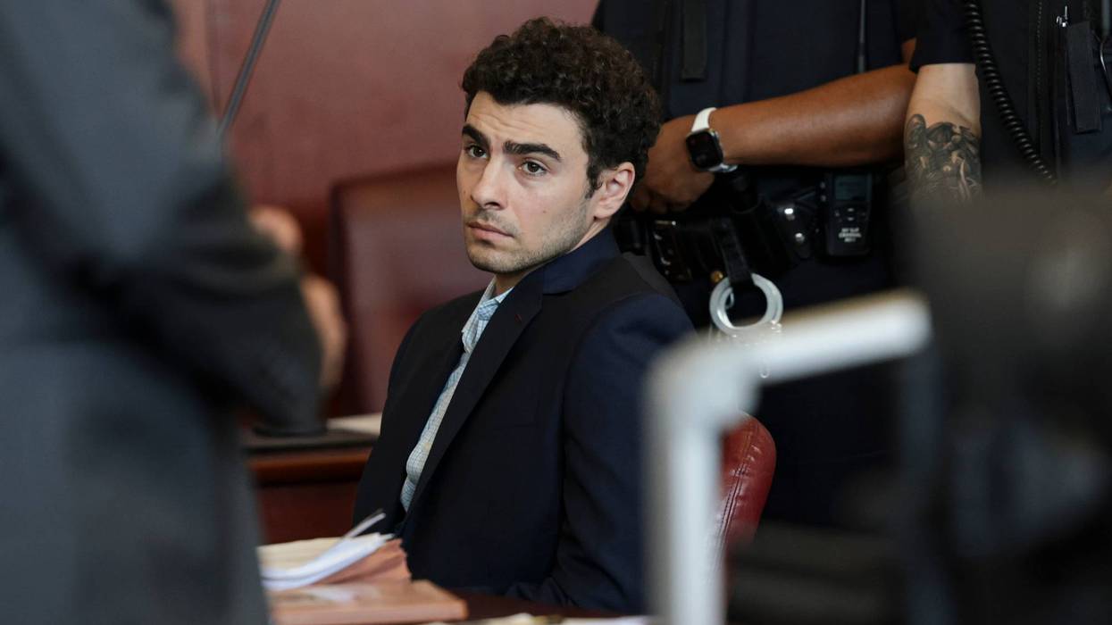 Luigi Mangione's hearing delayed a day after DA failed to tell jail he's needed in court
