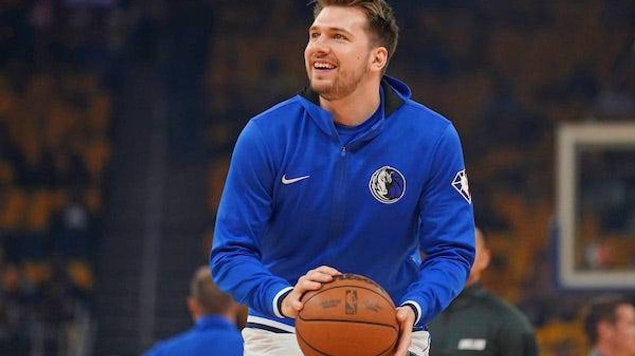 Luka Doncic warms up before game five of the 2022 Western Conference Finals