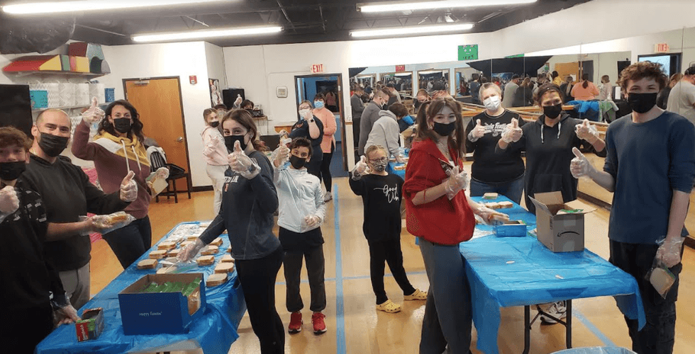 lunch volunteers