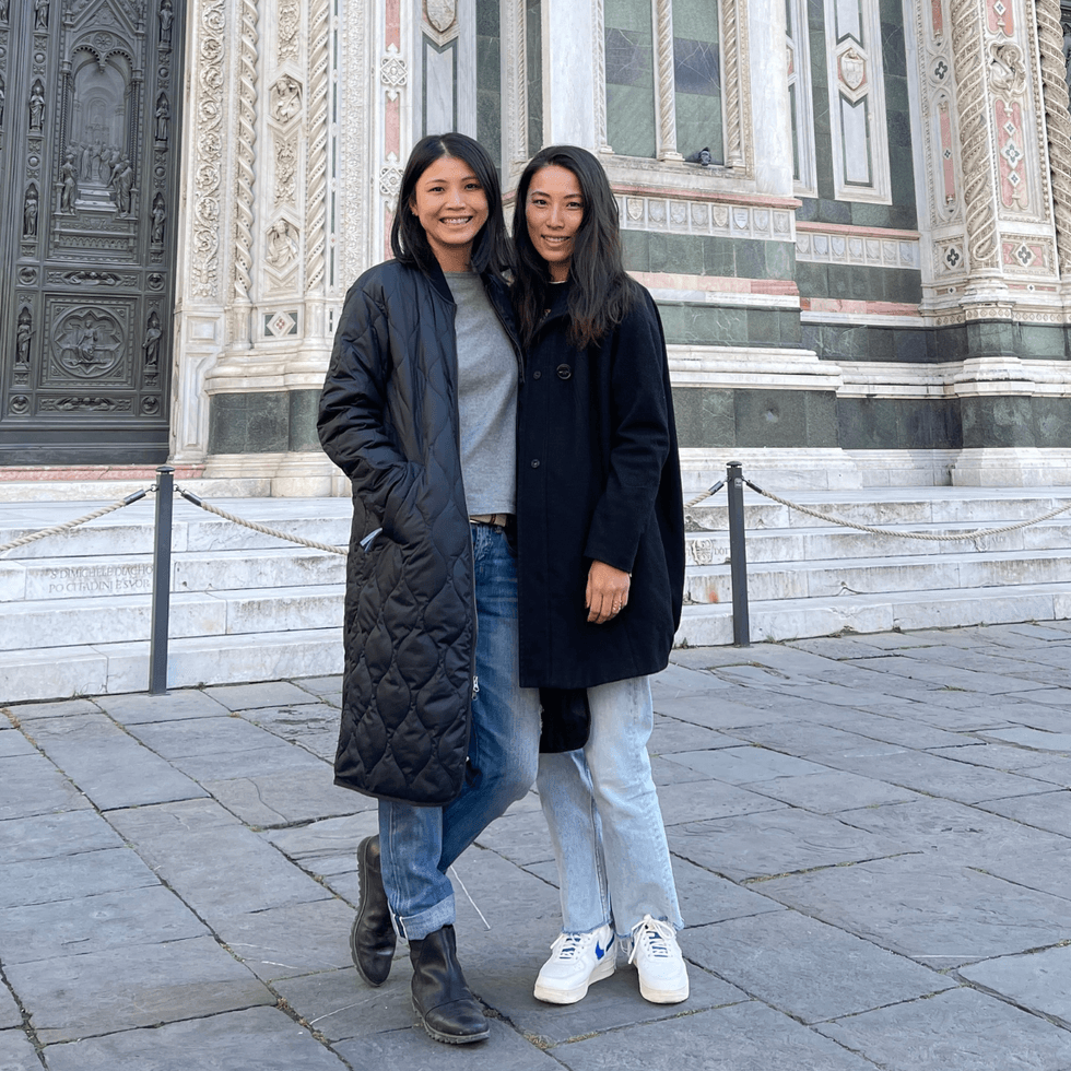 Maggie Lin and her sister