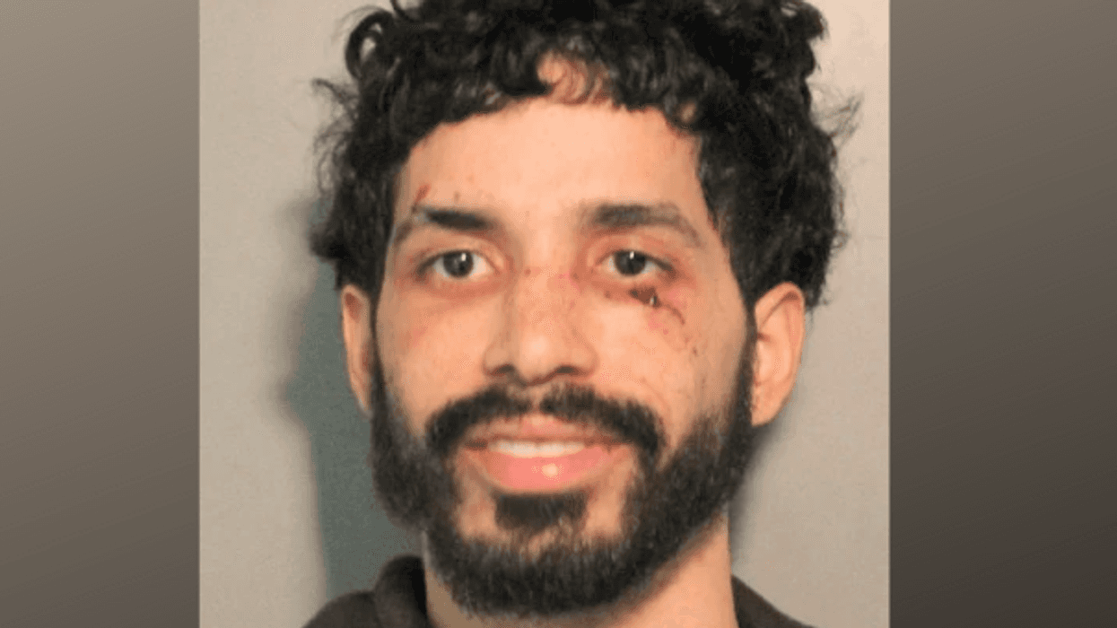 Man arrested for causing stampede at LI mall, biting cop