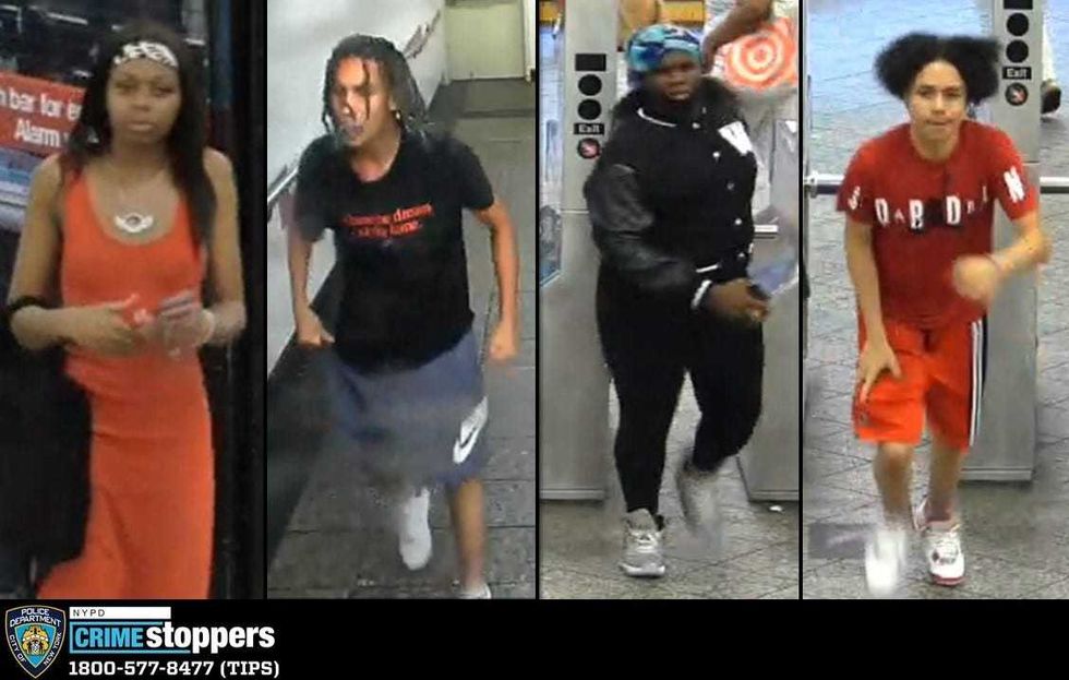 Man beaten in Brooklyn subway station, robbed of $1,700 by group of 4