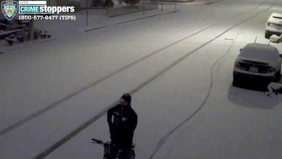Man on e-bike seen firing gun at speed camera at Queens intersection
