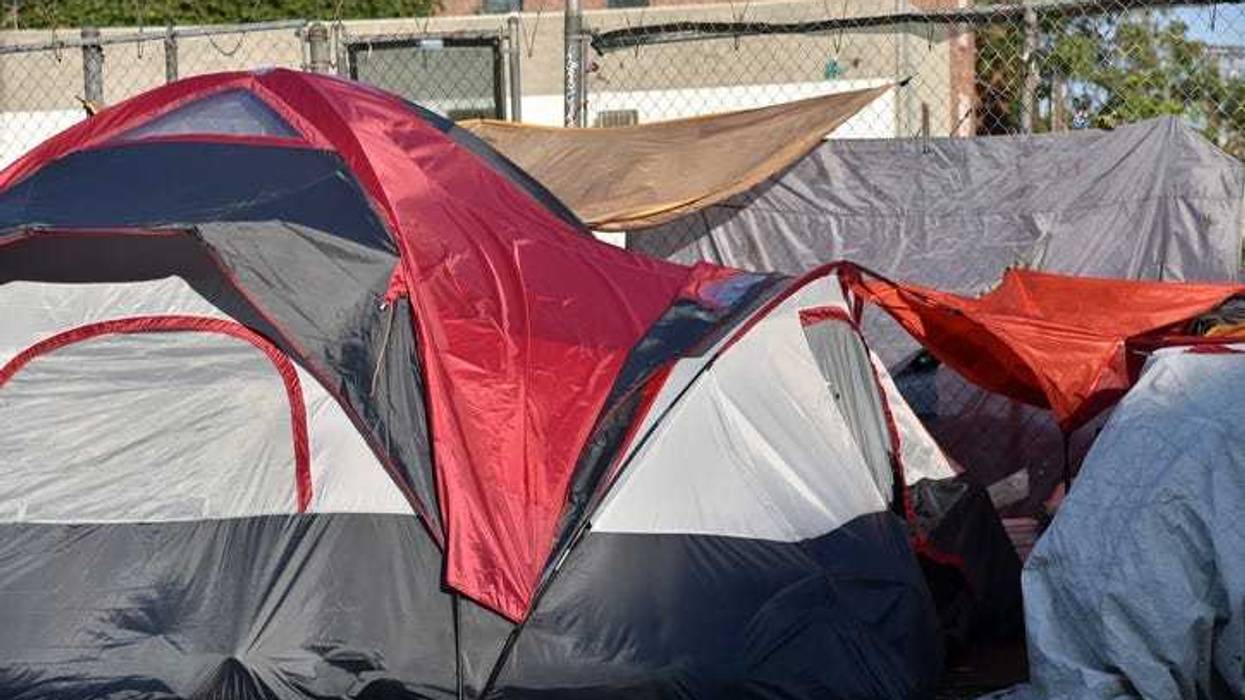 Man shot at tent city in Powderhorn Park