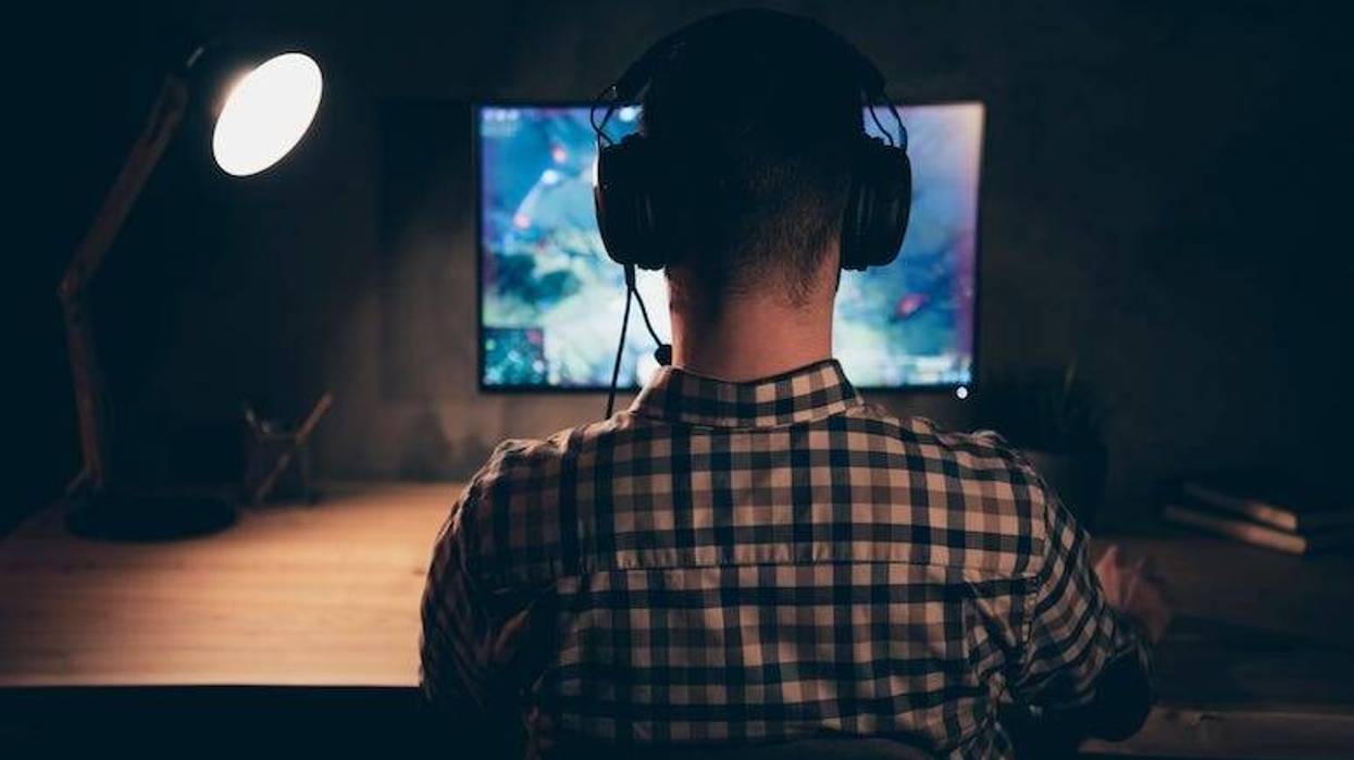 Man, Streaming, Streamer, Video Games, Headset, Microphone