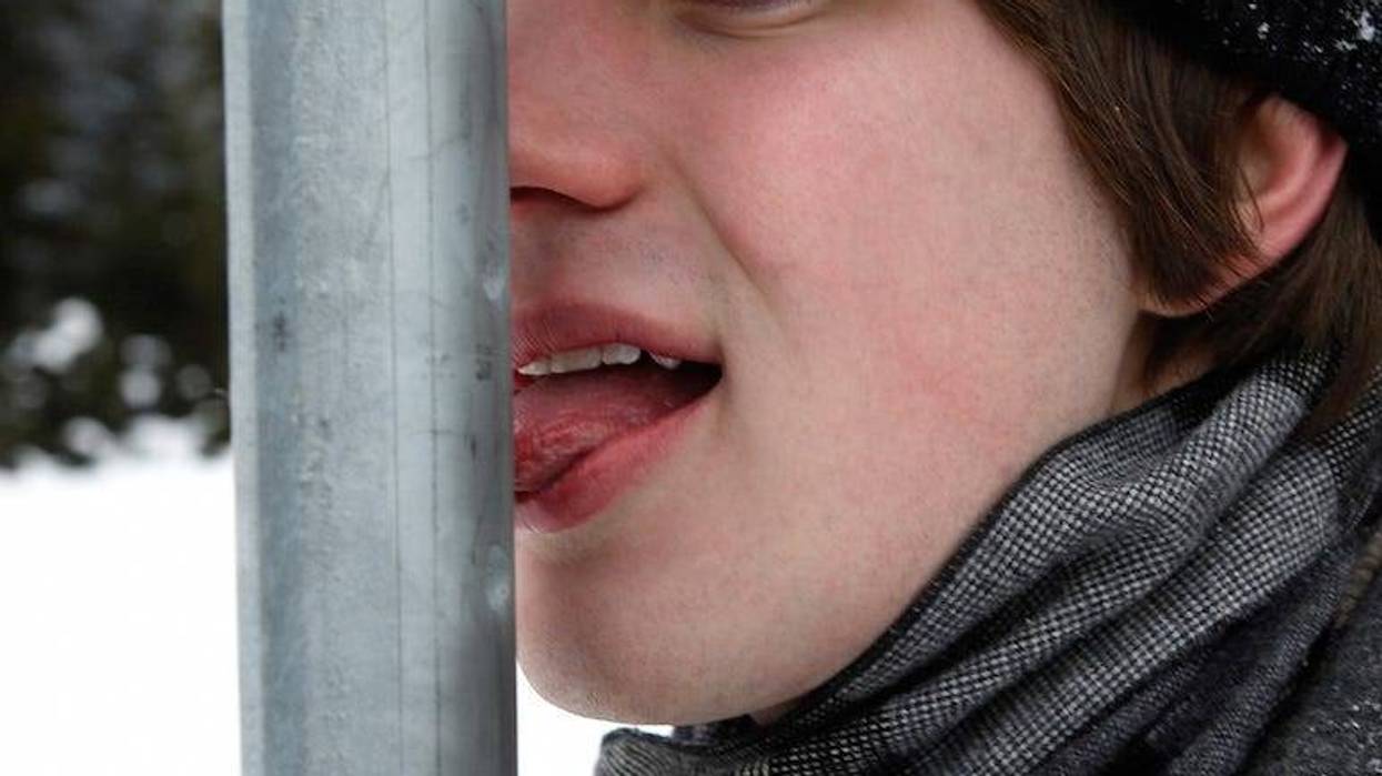 Man, Tongue, Stuck, Frozen Pole