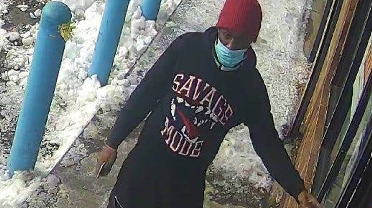 Man wanted in beating in Detroit grocery tore parking lot