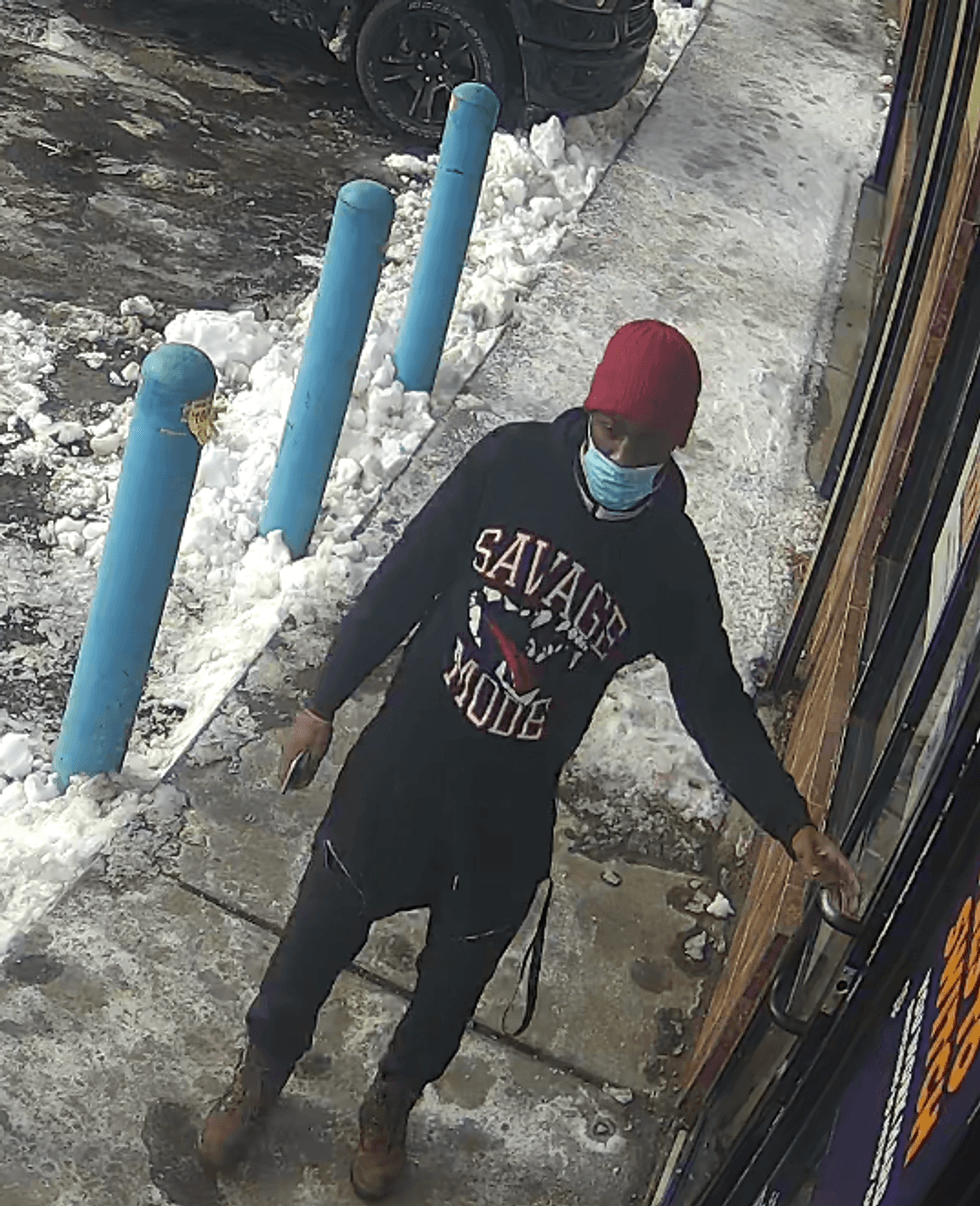 Man wanted in beating in Detroit grocery tore parking lot