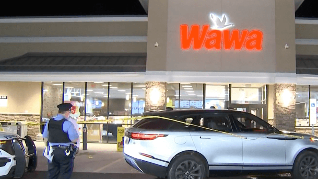 Man wounded by gunfire drives himself to Wawa in Northeast Philadelphia