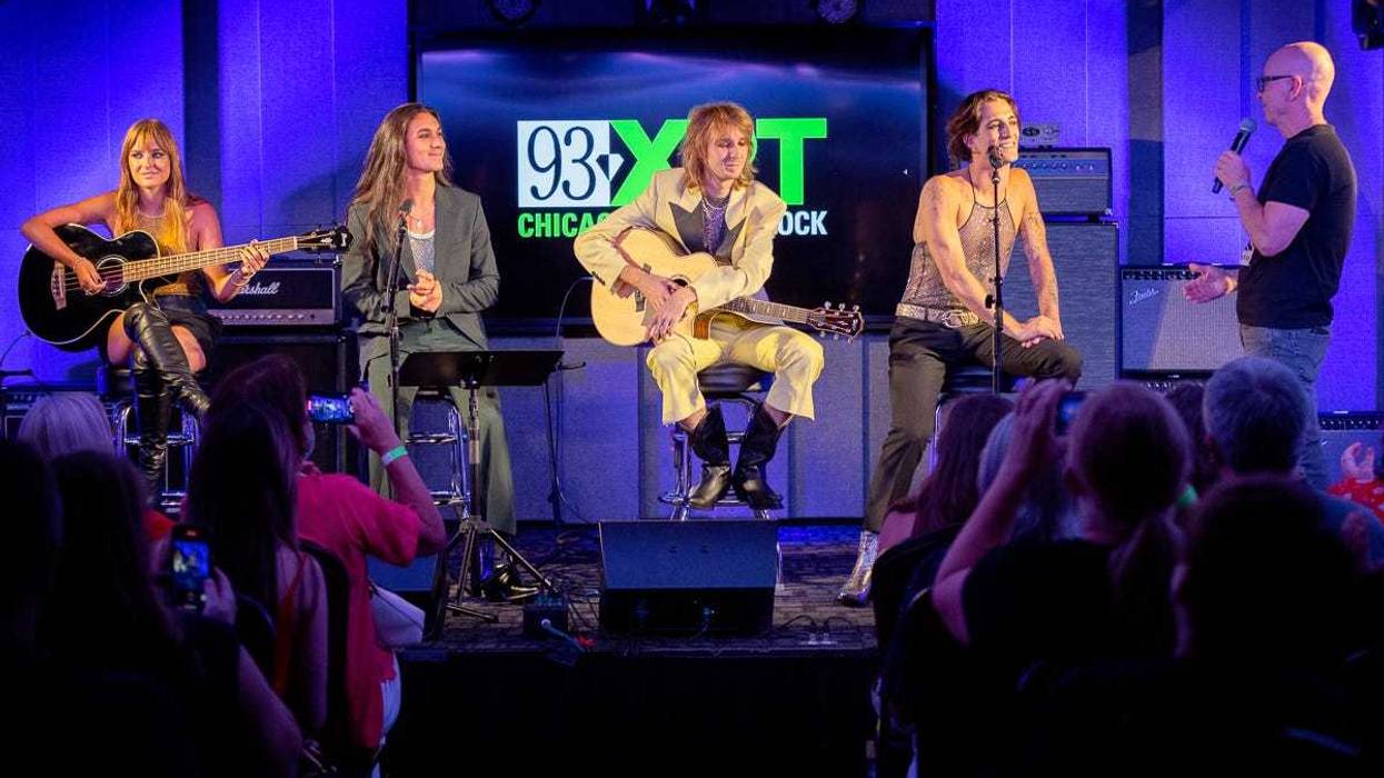 Måneskin on the BlueCross BlueShield of Illinois Performance Stage with Marty Lennartz