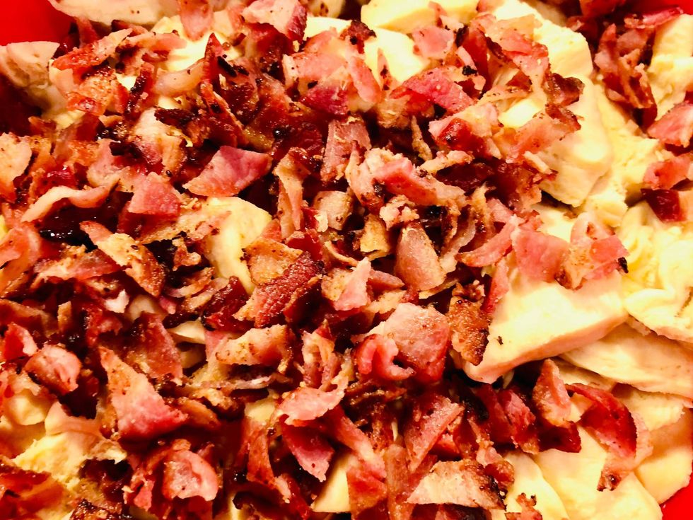 Maple Bacon & Cinnamon Apple Monkey Bread