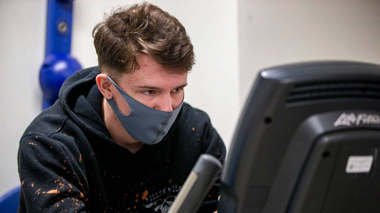 Marine's road to recovery comes one step at a time