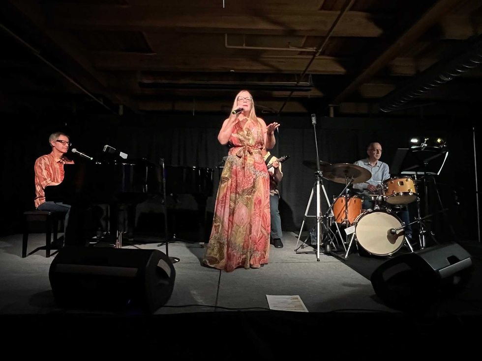 Mark & Anne Burnell performing