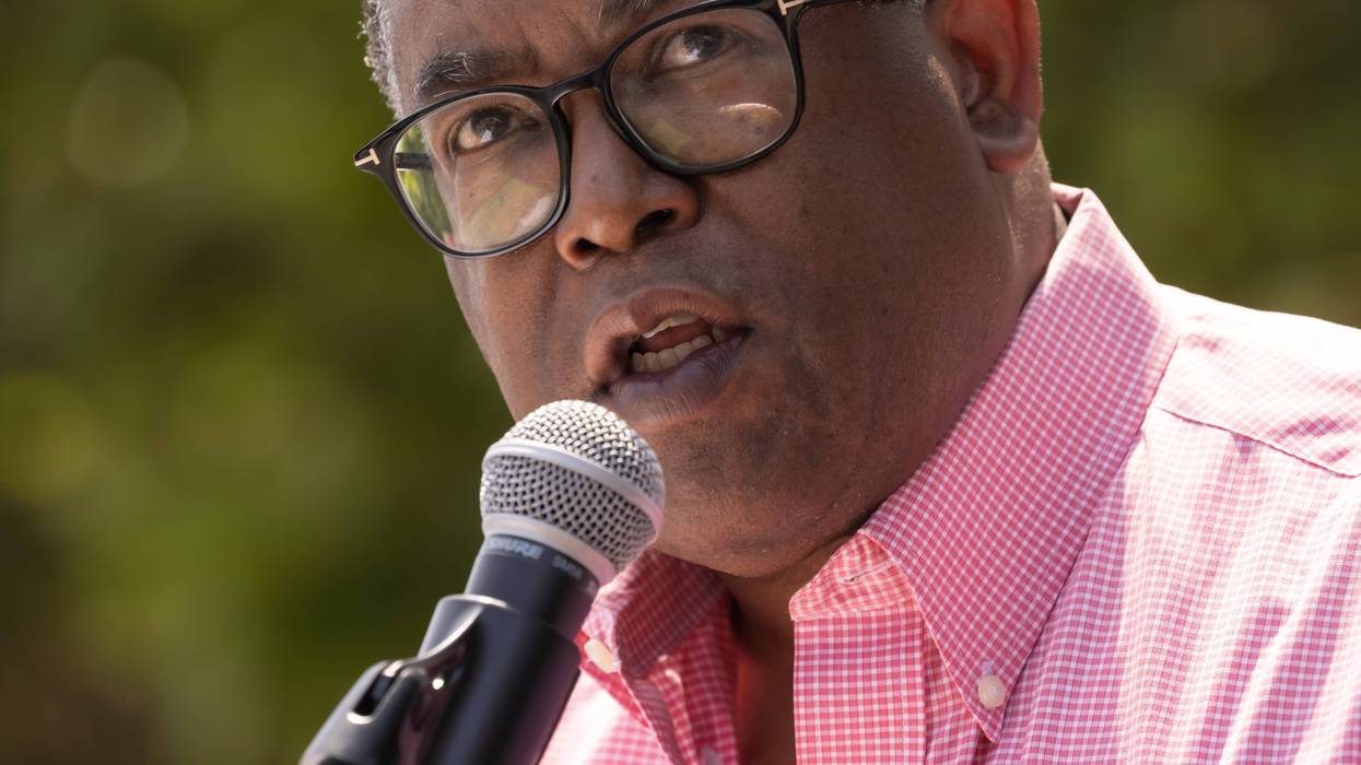 mark ridley-thomas speaks into microphone