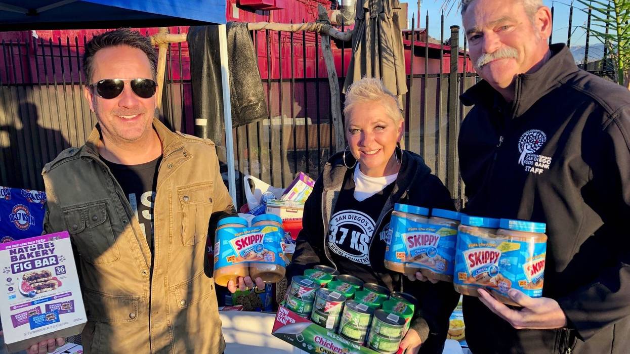 Mary's Donuts Lakeside