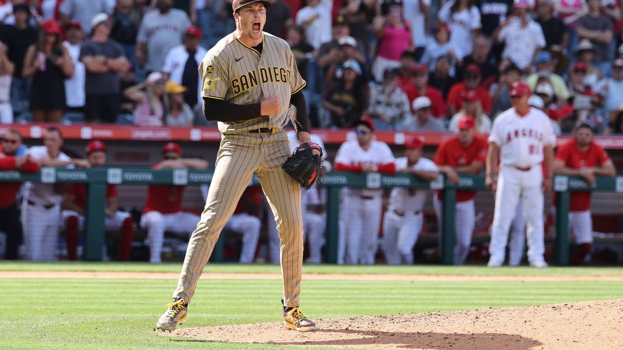 Padres take 2 of 3 from Angels in Anaheim